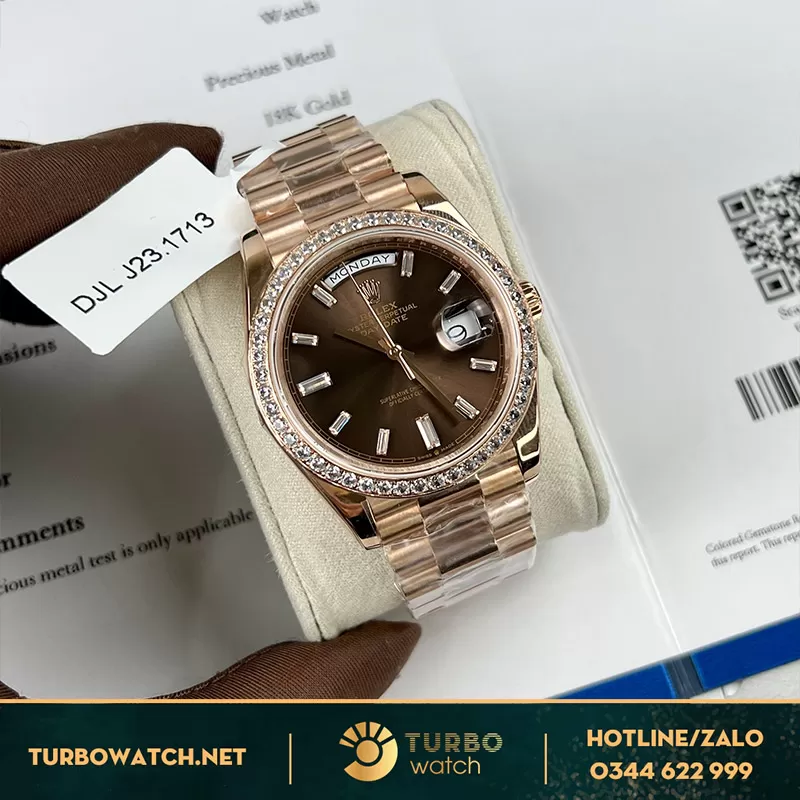 Rolex daydate 40mm fake bọc vàng viền kim cương baguette moissanitte