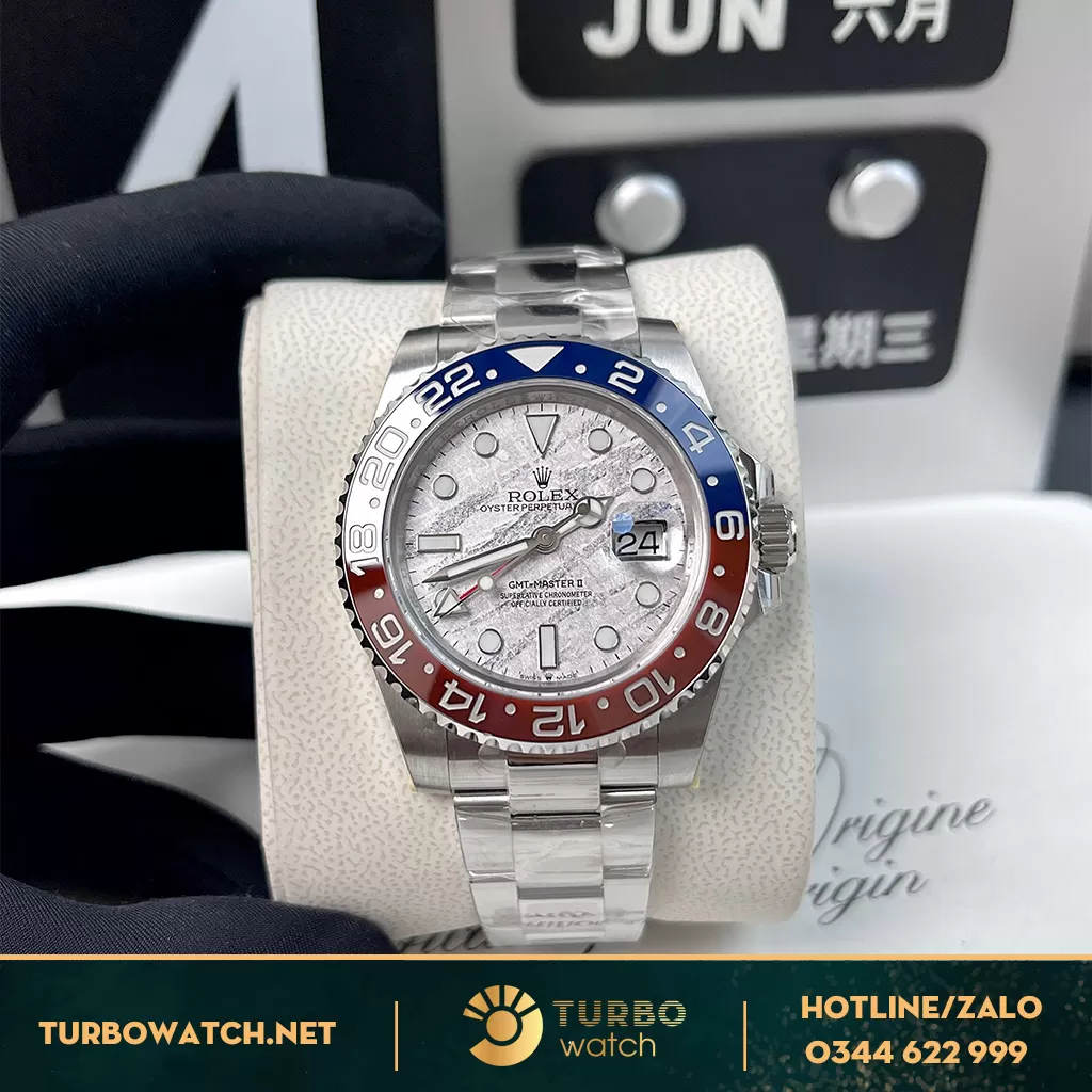Rolex Replica GMT-Master II 126719BLRO Mặt Số Thiên Thạch