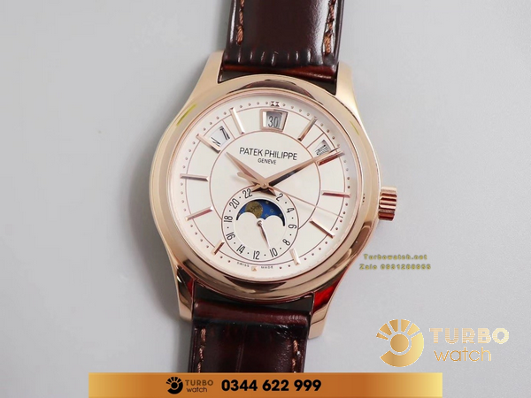 Bộ máy của Patek Philippe Complications 5205r fake 1 được sản xuất in house độc quyền từ hãng mang những chức năng hoàn hảo